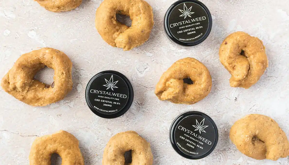 Foto dei cristalli di CBD