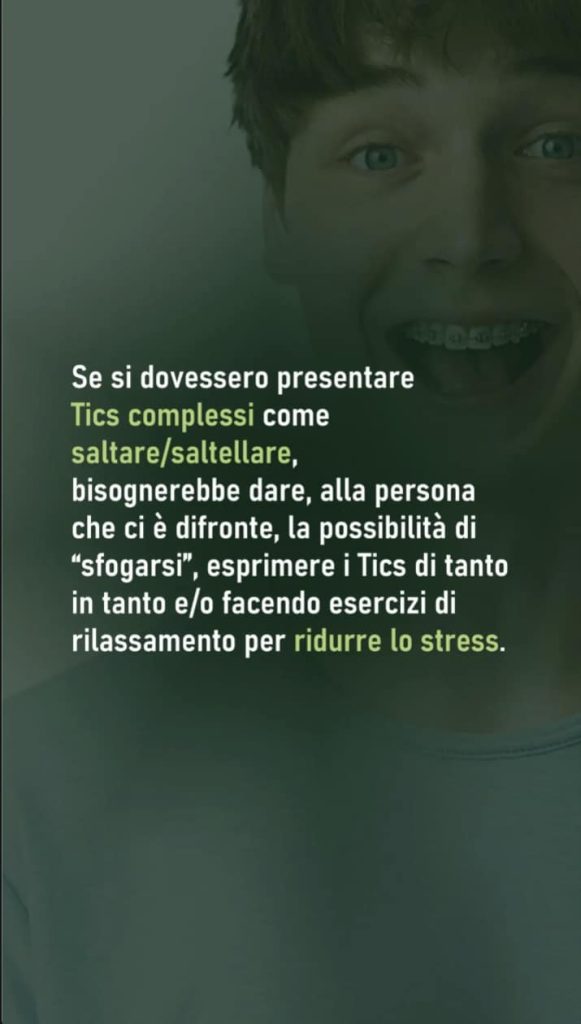 Infografica sui tic complessi della Sindrome di Tourette, con consigli su gestione e riduzione dello stress.