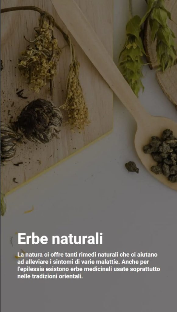 Tavolo con erbe essiccate e cucchiaio in legno. Testo sulle proprietà calmanti delle erbe per l’epilessia.
